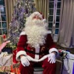 Visite du Père Noël à domicile ou en entreprise et livraison de cadeaux