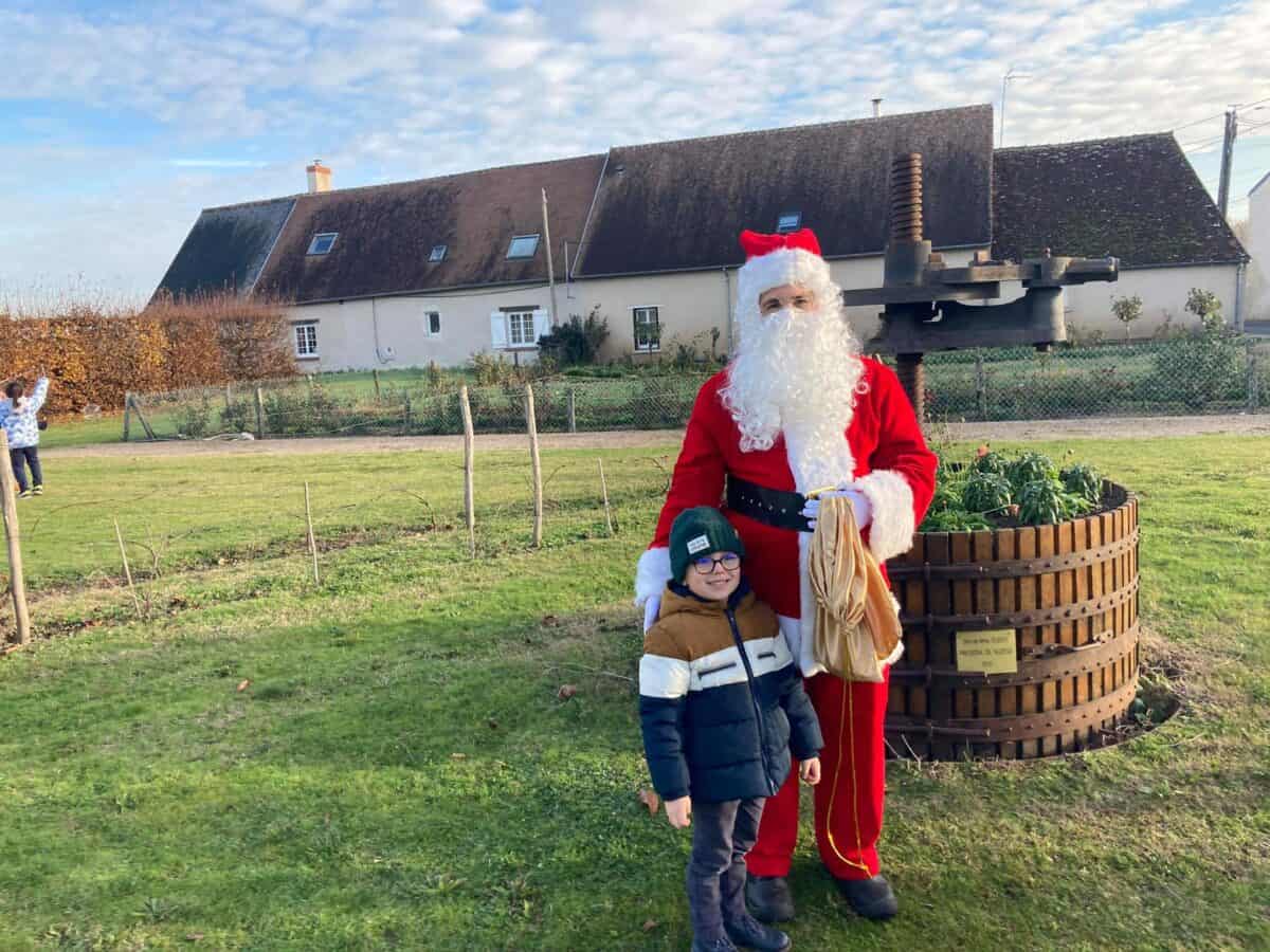 Prestations Père Noël (Prise de photos, distributions cadeaux et chocolats, déambulation)