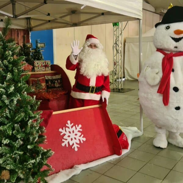 Prestation Père Noël, traineau et bonhomme de neige