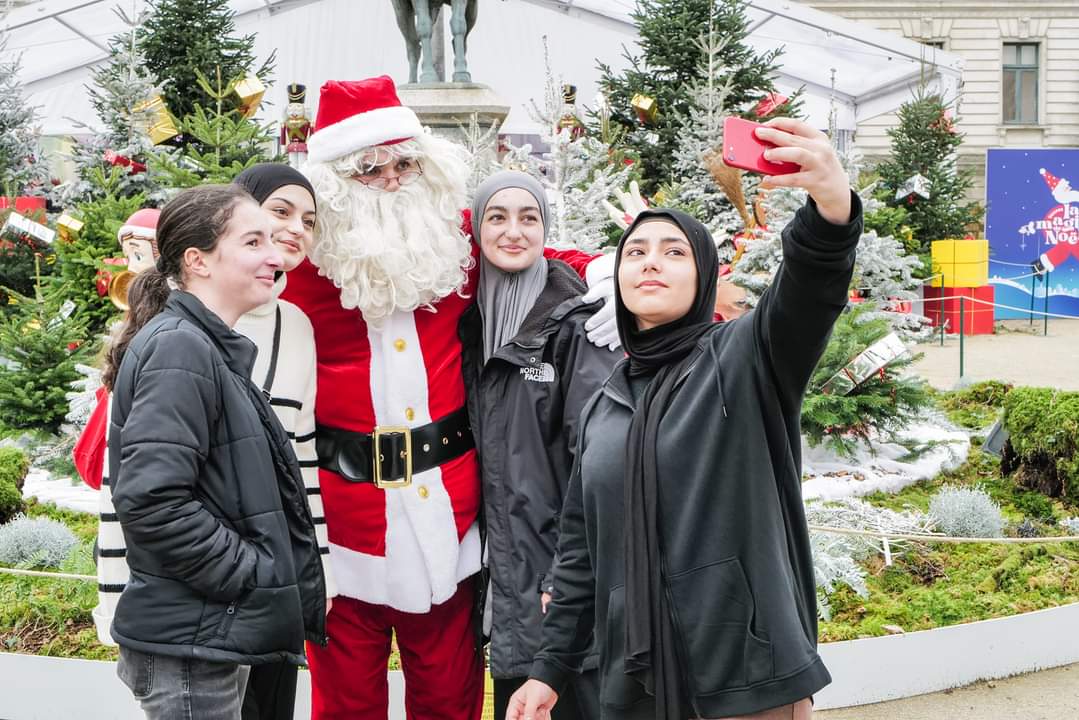 Père noël à la maison et en entreprise
