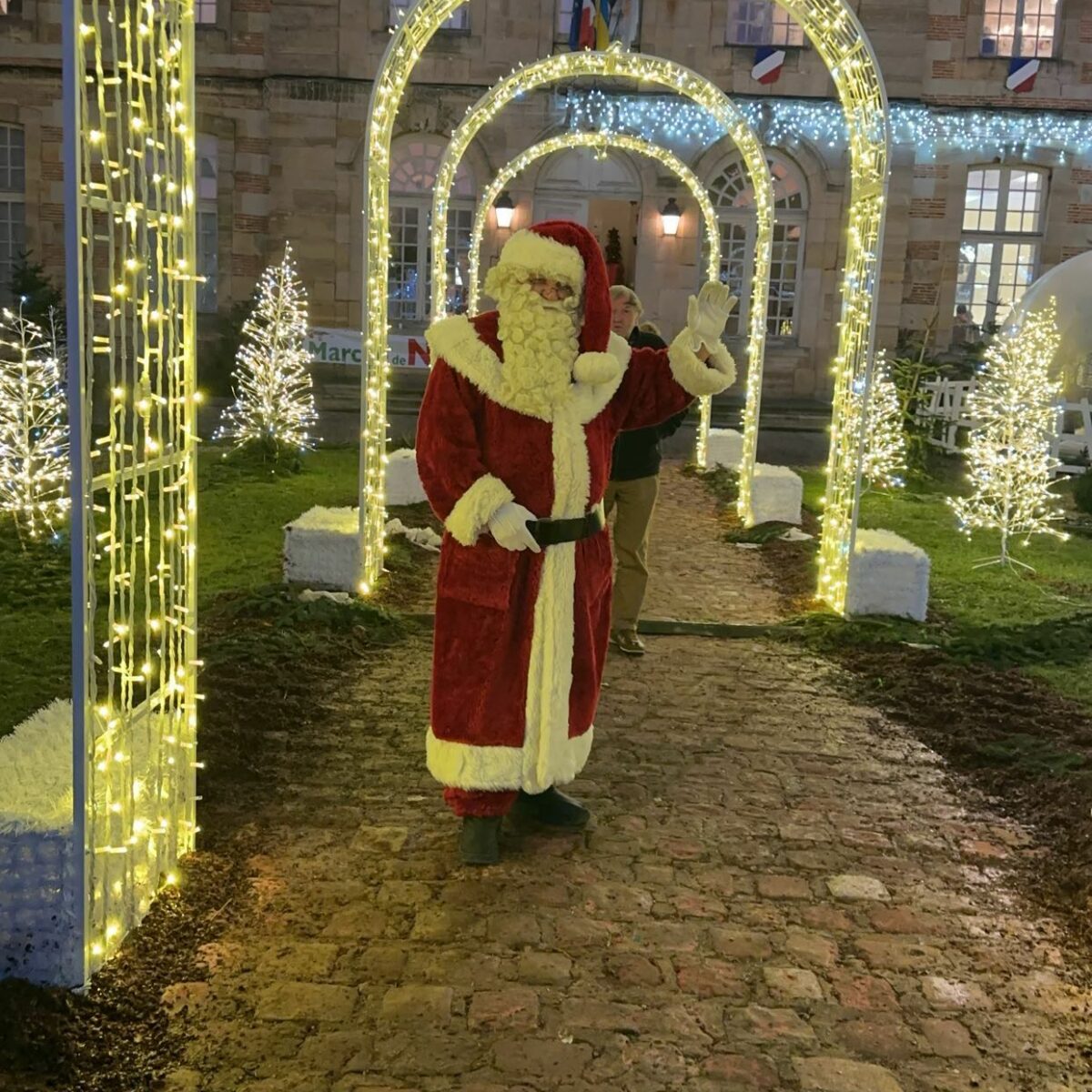 Ohohoh visite du père noel avec distribution de cadeaux et bonbons