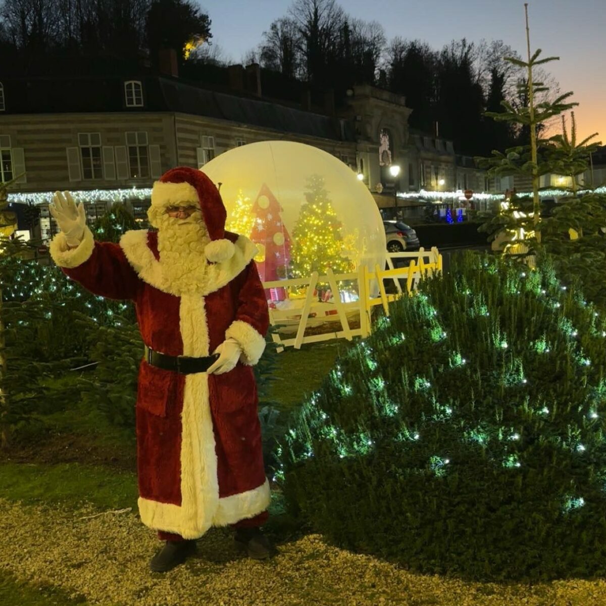 Ohohoh visite du père noel avec distribution de cadeaux et bonbons
