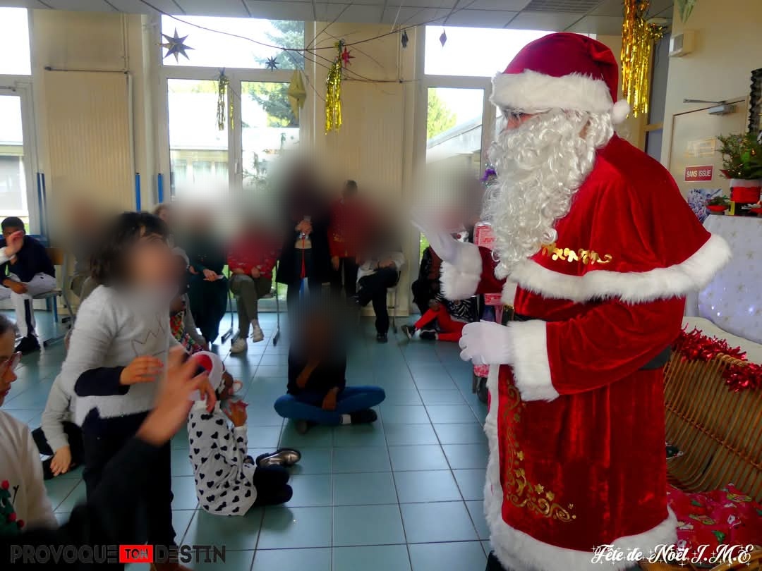 Visite et distribution de cadeaux pour les établissements scolaires et/ou médicaux