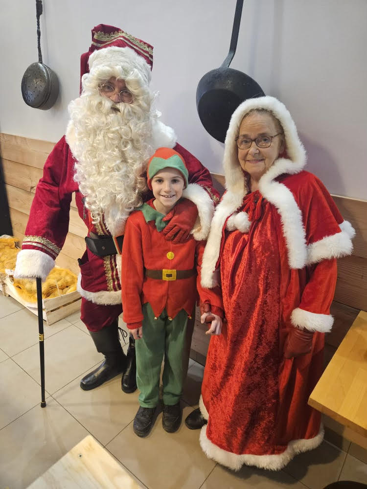 Pensez à,réservez votre Père Noël sur la Région Dunkerquoise 59140