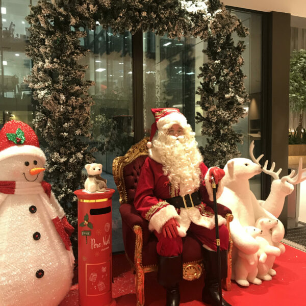 Pensez à réservez un merveilleux Père Noël à domicile