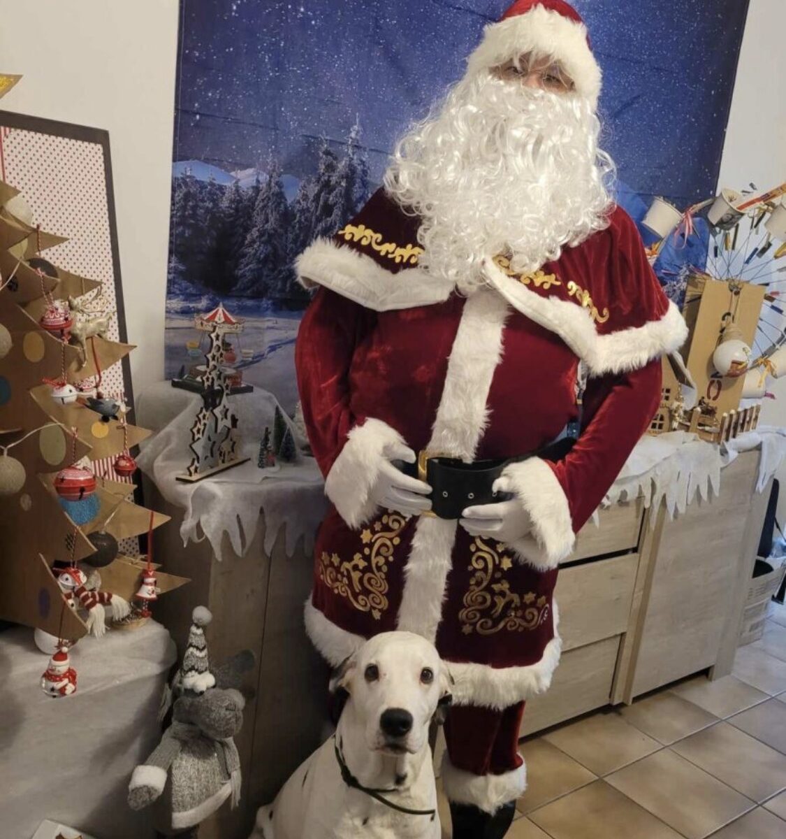 Père Noël Disponible pour vous