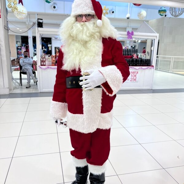 2 pères noël disponible ile de France